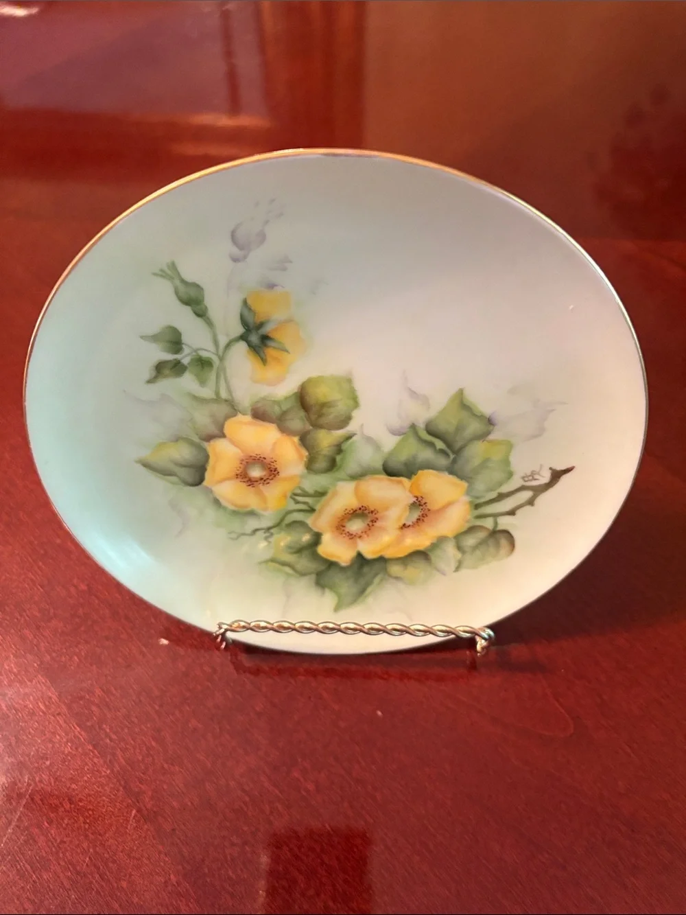 Hand-Painted Floral Decorativel  Plate salad or dessert 7”